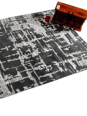 Scupt Hand Tufted Wool Rug