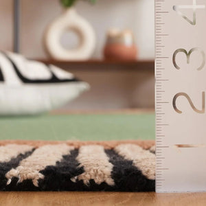 Abstract Oval Shape Border Pattern Rug